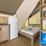 Easyatent Safari Tent Park