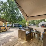 Easyatent Safari Tent Park * Umag